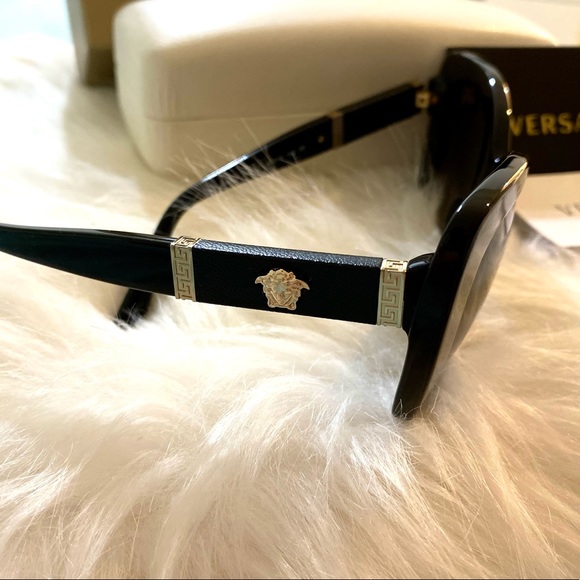 Authentic Versace Polarized Sunglasses - Picture 2 of 8